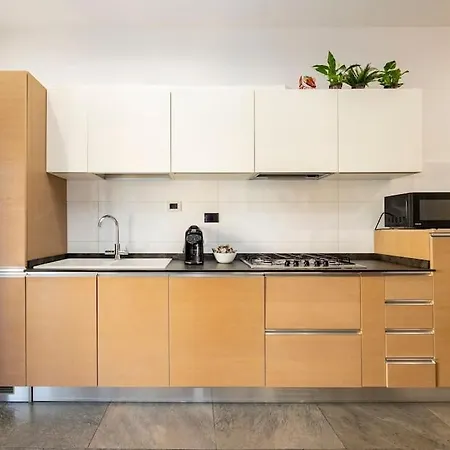 Stylish Apartment Rome Air Conditionig Wifi Tv 50 Metro 4 Minutes Away Exterior photo