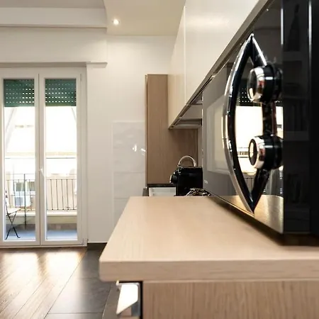 Stylish Apartment Rome Air Conditionig Wifi Tv 50 Metro 4 Minutes Away Exterior photo